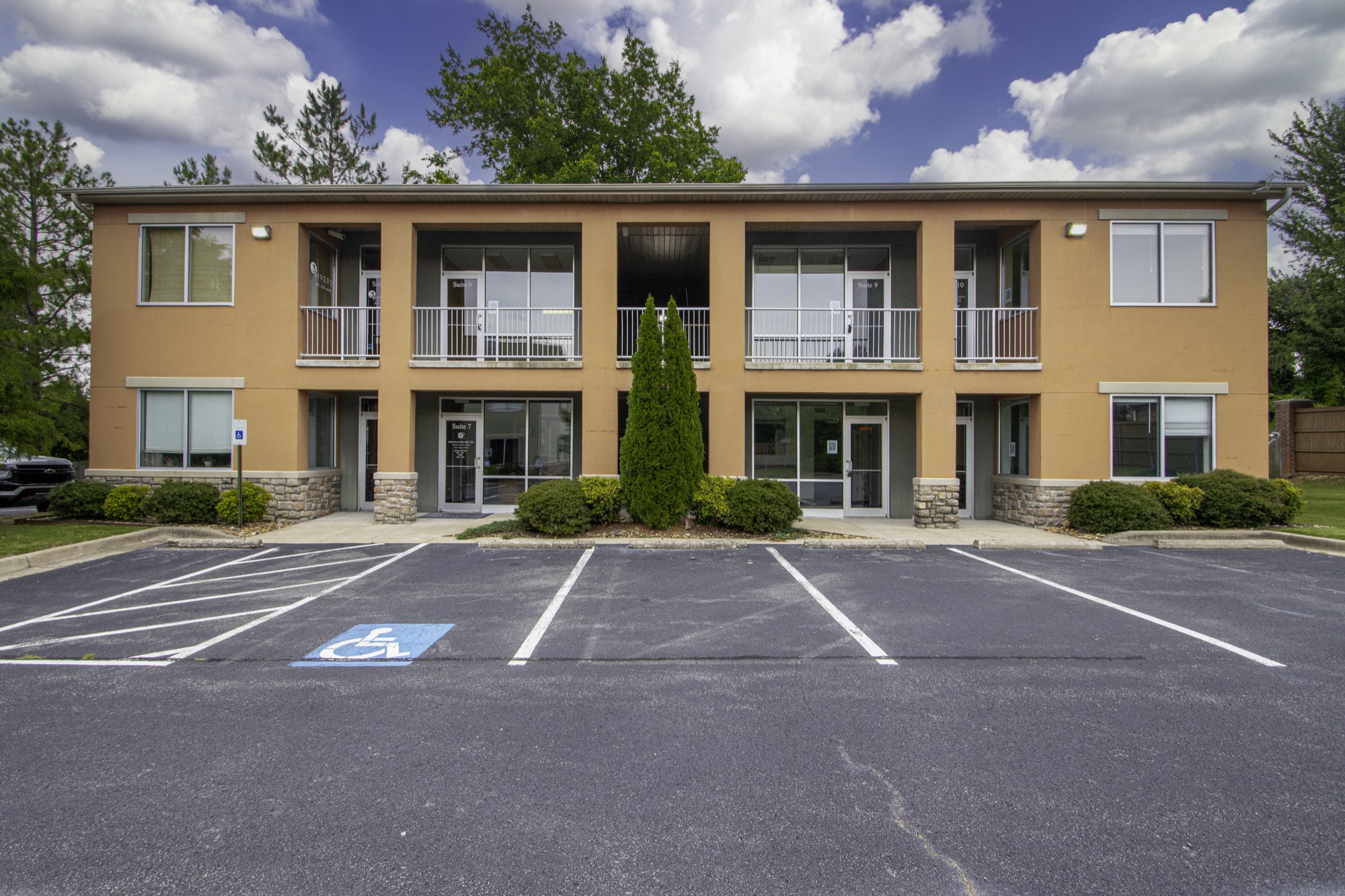 Highway 10 Office Park buildings along Cantrell Road in West Little Rock